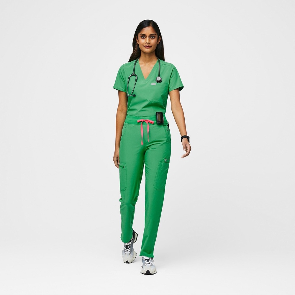 FIGS Scrub Set S/ S tall Catarina / high waisted Yola in safety green